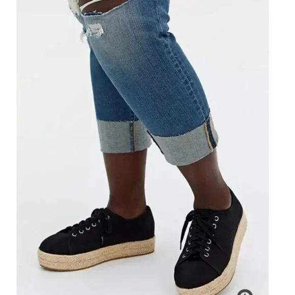 Torrid Black Canvas Espadrilles platforms lace up size 9.5w wide width - Picture 3 of 8